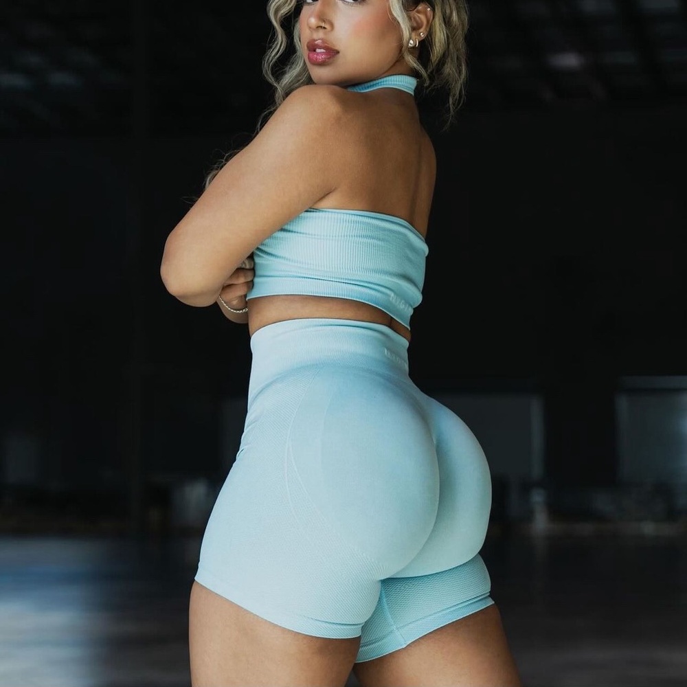 Nvgtn lift seamless shorts